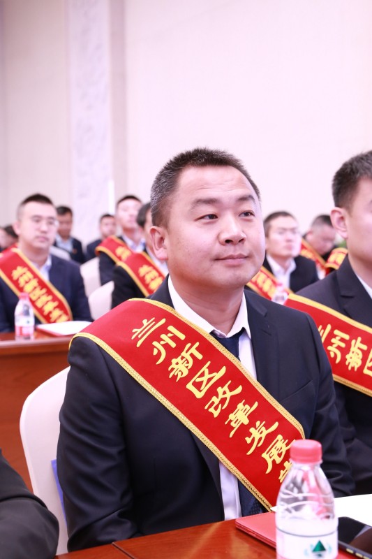 兰州新区刷新生长先进事情者——杨少伟 - 党群事情 - 专题专栏