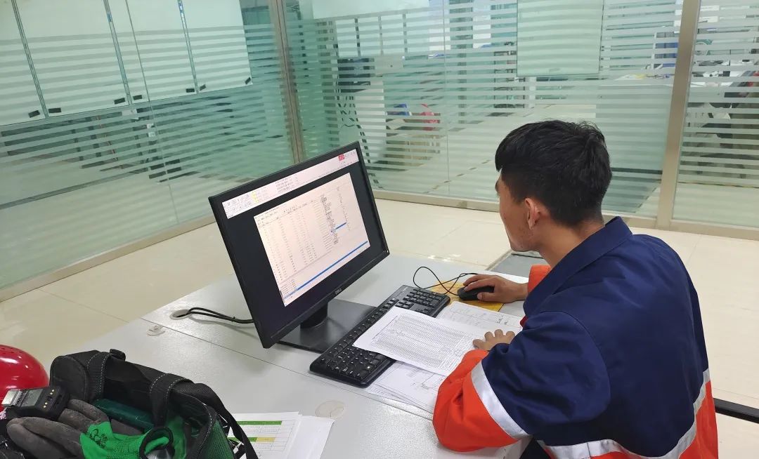 【弘扬企业文化 践行企业精神】第一篇：敢思敢担篇 ——樊辉平：用专业服务企业 - 党群事情 - 专题专栏